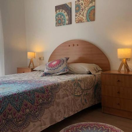 Luminoso Y Acogedor Alojamiento En Sort Apartment Екстериор снимка