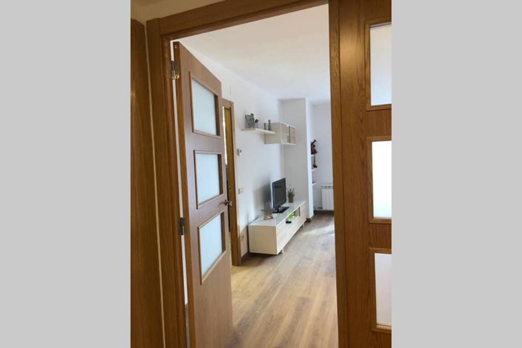 Luminoso Y Acogedor Alojamiento En Sort Apartment Екстериор снимка