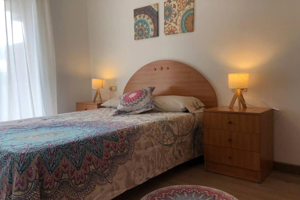Luminoso Y Acogedor Alojamiento En Sort Apartment Екстериор снимка